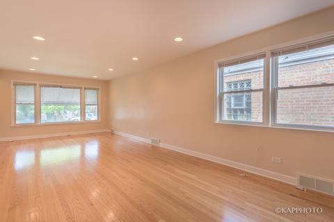 321 E 107th St, Chicago, IL 60628 photo 4