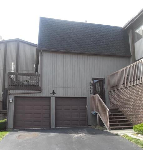 772 Golfview Dr, Roselle, IL 60172 photo 1