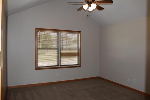 2454 Valley View Dr, Kankakee, IL 60901 photo 12