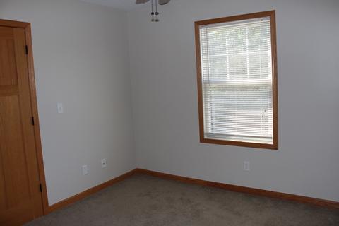 2454 Valley View Dr, Kankakee, IL 60901 photo 11