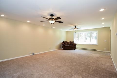 430 Castle Rd, Mchenry, IL 60050 photo 4