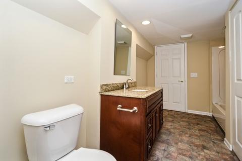 430 Castle Rd, Mchenry, IL 60050 photo 9