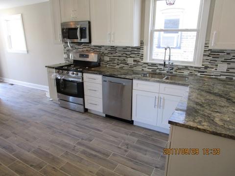 410 E 87th Pl, Chicago, IL 60619 photo 4