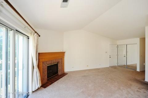 1412 Shore Ct #C2, Wheeling, IL 60090 photo 2