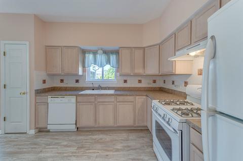 9826 Forestview Ct, Mokena, IL 60448 photo 9