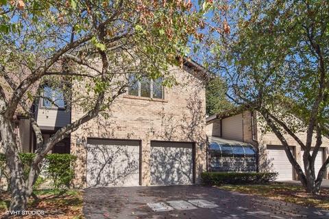1785 Monterey Ct, Hoffman Estates, IL 60169 photo 2