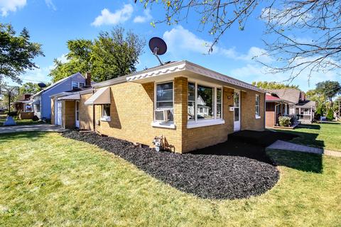 797 2nd Ave, Aurora, IL 60505 photo 2
