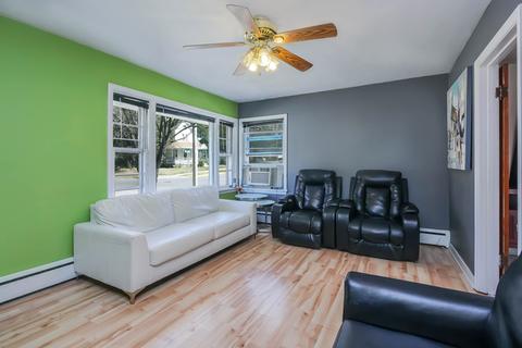 797 2nd Ave, Aurora, IL 60505 photo 6