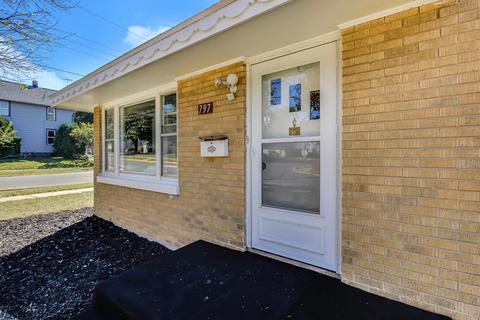 797 2nd Ave, Aurora, IL 60505 photo 3