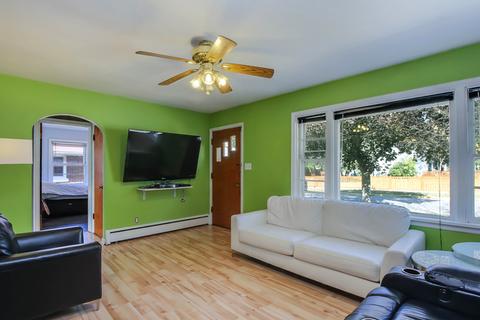 797 2nd Ave, Aurora, IL 60505 photo 4