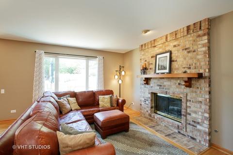 2 Falcon Ridge Ct, Algonquin, IL 60102 photo 9