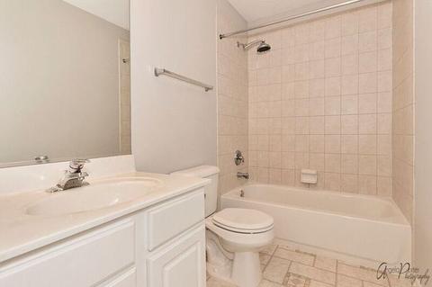 238 Gregory M Sears Dr, Gilberts, IL 60136 photo 25