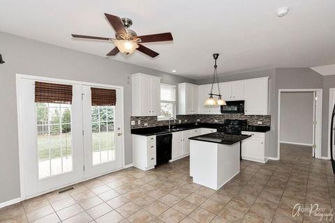 238 Gregory M Sears Dr, Gilberts, IL 60136 photo 13