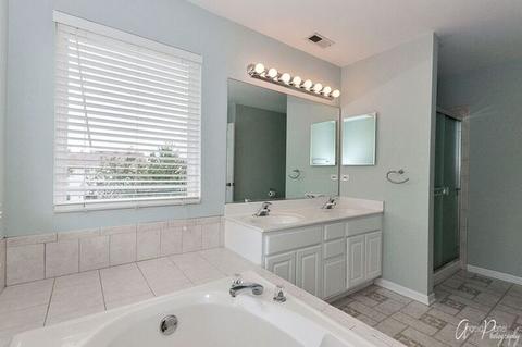 238 Gregory M Sears Dr, Gilberts, IL 60136 photo 29