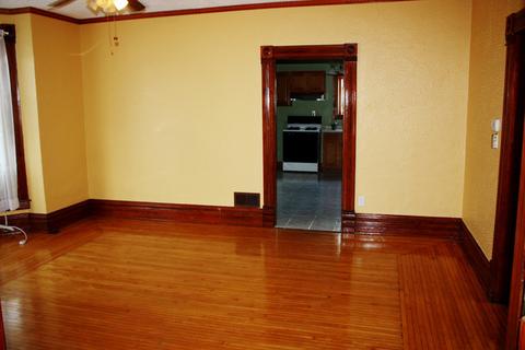 524 Grace St, Elgin, IL 60120 photo 5