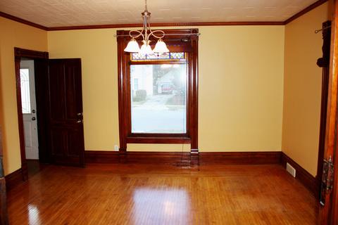 524 Grace St, Elgin, IL 60120 photo 3