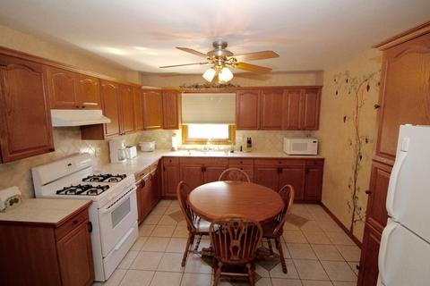 6849 W 113th Pl, Worth, IL 60482 photo 3