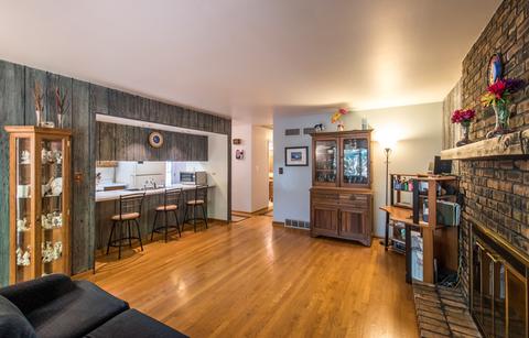 1376 Sheffield Dr, Elgin, IL 60123 photo 8