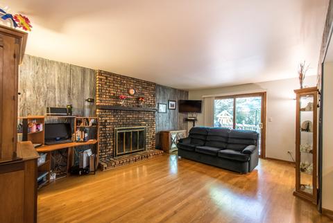 1376 Sheffield Dr, Elgin, IL 60123 photo 9