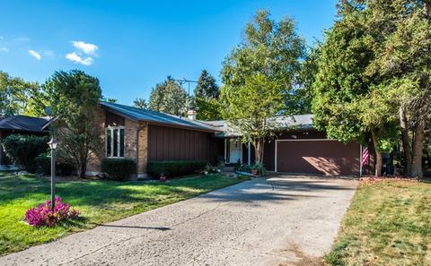 1376 Sheffield Dr, Elgin, IL 60123 photo 1