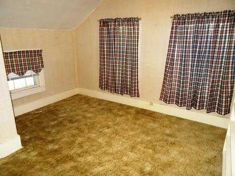 305 E James St, Dwight, IL 60420 photo 12