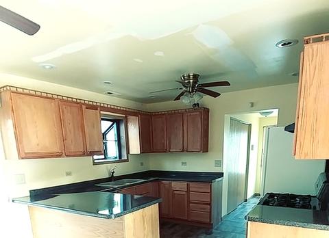 16352 Trumbull Ave, Markham, IL 60428 photo 9