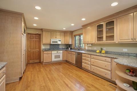 2033 Wagner Rd, Glenview, IL 60025 photo 9