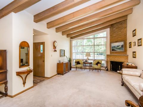 191 Ridgewood Rd, Riverside, IL 60546 photo 3