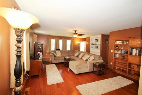 109 E Apache Ave E, Shabbona, IL 60550 photo 10