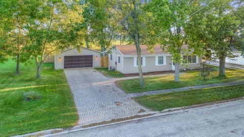 109 E Apache Ave E, Shabbona, IL 60550 photo 1