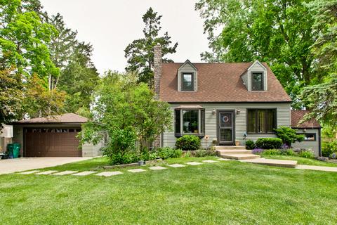 125 E Morrison Ave, Mount Prospect, IL 60056 photo 2