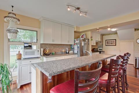 125 E Morrison Ave, Mount Prospect, IL 60056 photo 10