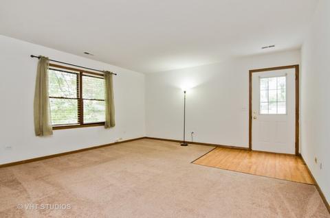 328 Lily Ln, Lakemoor, IL 60051 photo 2