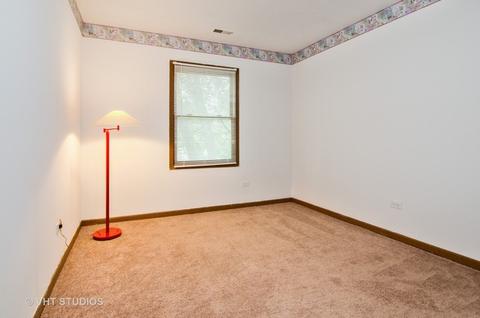 328 Lily Ln, Lakemoor, IL 60051 photo 11