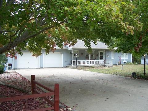 30 Poplar Dr, Putnam, IL 61560 photo 2