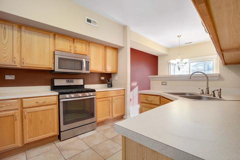 2419 Georgetown Cir, Aurora, IL 60503 photo 10
