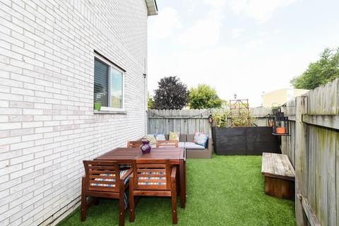 110 E Diversey Ave, Elmhurst, IL 60126 photo 10