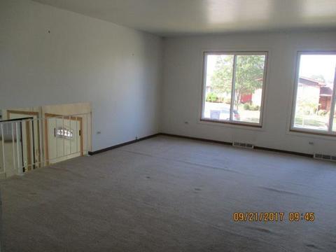 17825 Old Trail Rd, Hazel Crest, IL 60429 photo 3