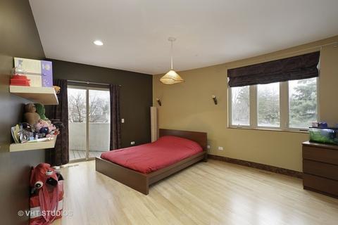 9323 Knight Ave, Des Plaines, IL 60016 photo 13