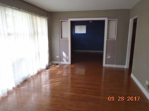 3238 Bernice Rd, Lansing, IL 60438 photo 2