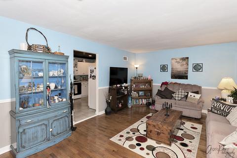 1811 N Riverside Dr, Mchenry, IL 60050 photo 7