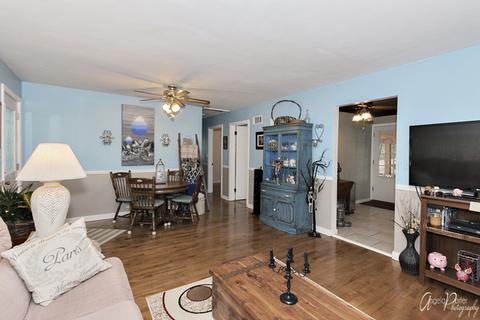 1811 N Riverside Dr, Mchenry, IL 60050 photo 10