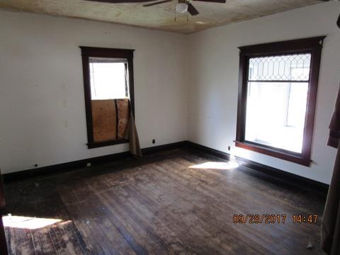 308 E South St, Peotone, IL 60468 photo 2