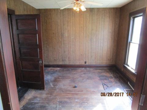 308 E South St, Peotone, IL 60468 photo 3