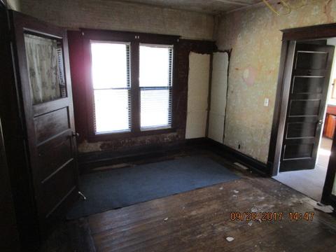 308 E South St, Peotone, IL 60468 photo 4