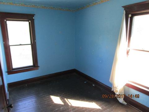 308 E South St, Peotone, IL 60468 photo 9