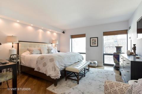 100 E Huron St #1305, Chicago, IL 60611 photo 8