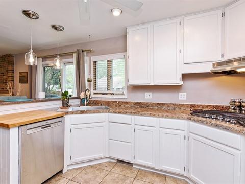 78 E Pepper Tree Dr, Palatine, IL 60067 photo 5