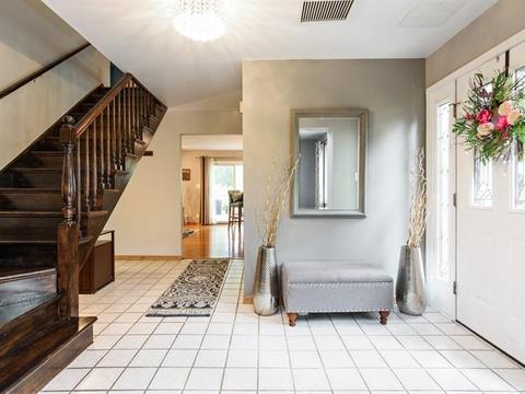 78 E Pepper Tree Dr, Palatine, IL 60067 photo 2