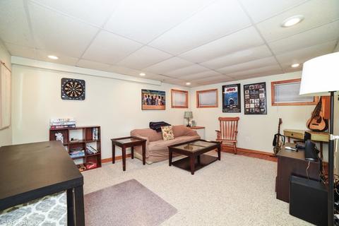 1627 Fairfax Ln, Bartlett, IL 60103 photo 13